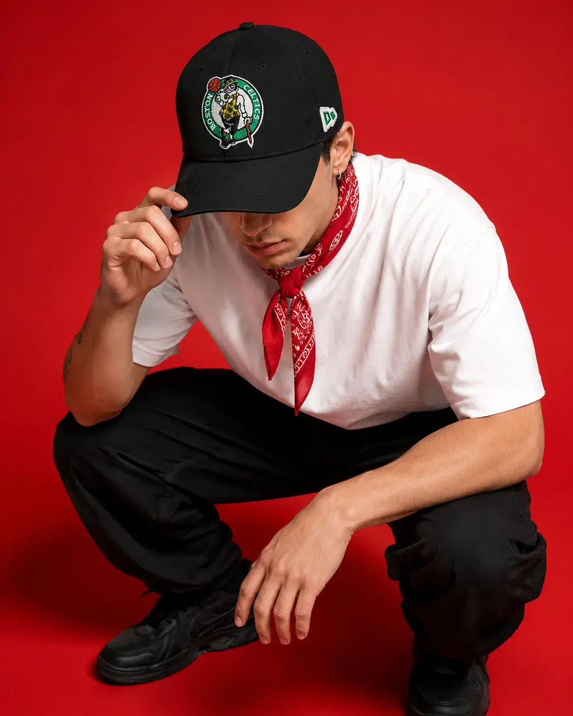 Gorra Boston Celtics Negra Snapback Visera Curva Logo Bordado Ajustable Premium - Image 4